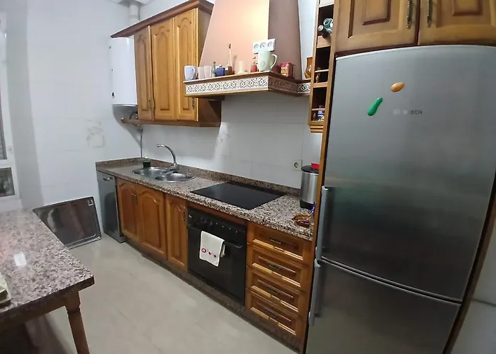 Bonita Doble Con Aire Acondicionado Y Salida A Gran Terraza Séjour chez l'habitant Málaga